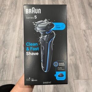 Braun Series 5 Electric Shaver - Black and Blue